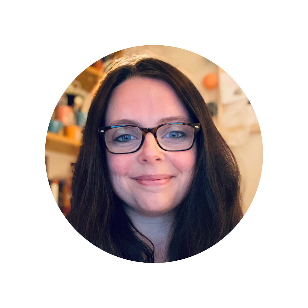 A round colour headshot photo of Sophie Keetch.